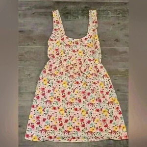 Forever21 Mini Floral Dress With Pockets